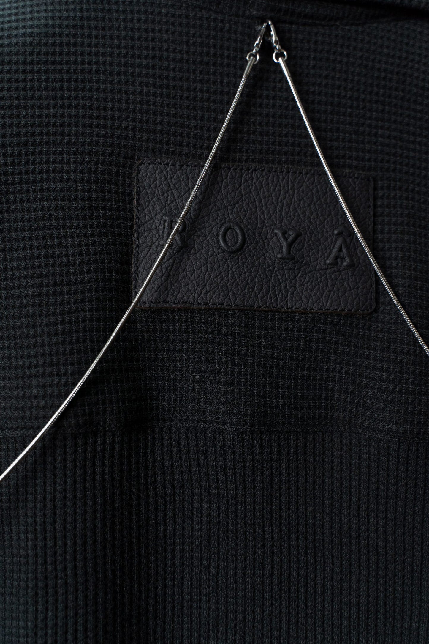 Chain-Clad Cabana Collar (Black)