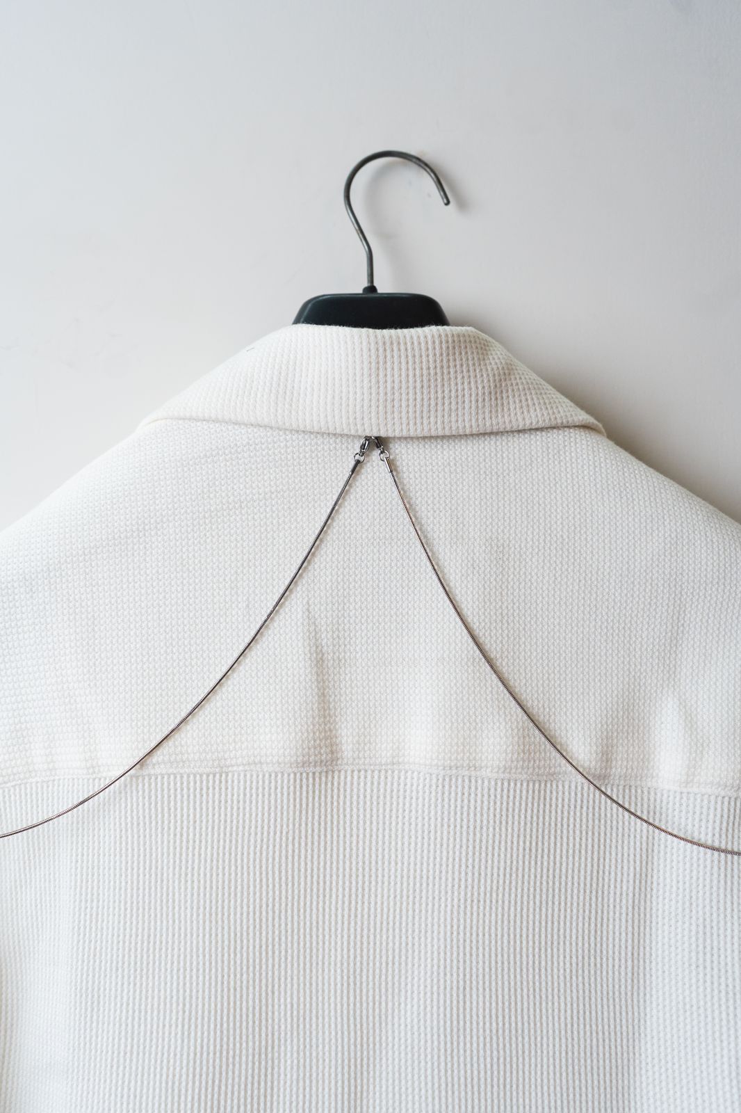 Chain-Clad Cabana Collar (White)